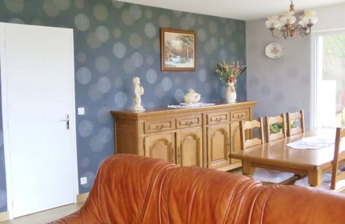 Mouzon House | COTTAGE OF THE PORTE DE BOURGOGNE