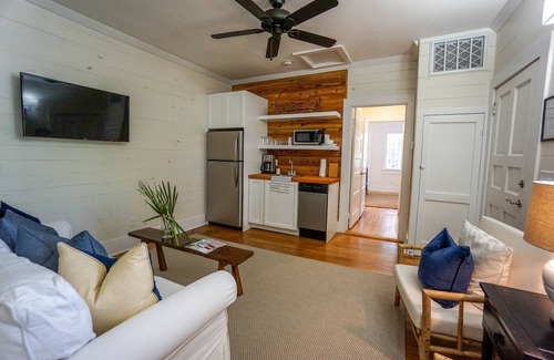 The Point House | Cottage On Carteret in the Heart of Downtown Beaufort