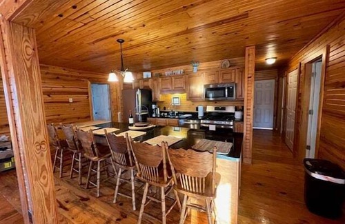 Buchanan House | Cottage on Cypress Bay near Paris Landing State Park