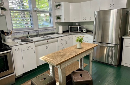 Bloomington Cottage | Cottage on Kirkwood: Downtown Charm, Close to IU