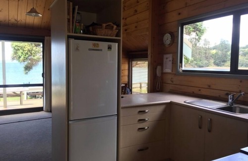 Mahinepua House | cottage on the beach,sea views coastal walks