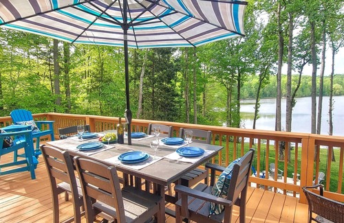 Roxboro House | "Cottage On The Cove" Private Lakefront Paradise with Paddleboards & Kayaks