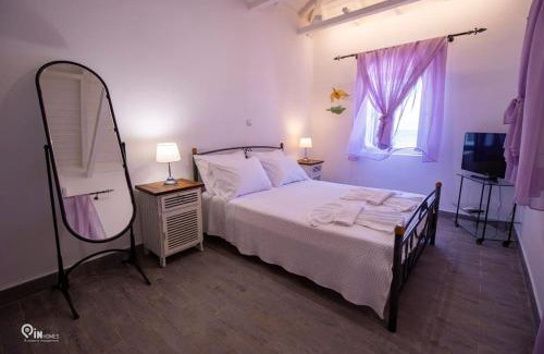 Paralia Kallonis House | Cottage On The Wave With Amazing View