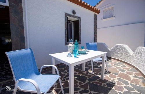 Paralia Kallonis House | Cottage On The Wave With Amazing View