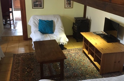 Gibourne Other | Cottage (sleep 6+cot) on Child-friendly Complex with shared pool and play areas