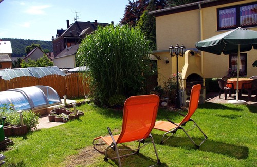 Rathmannsdorf House | Cottage with garden and pool use