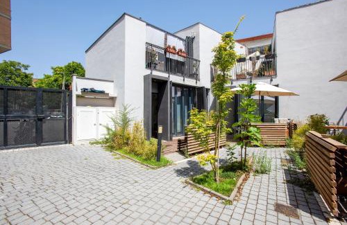 San Lorenzo House | Cottage with Garden and Terrace near Termini