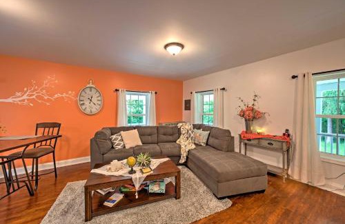 Elizabethville House | Cottage with Hot Tub and Fire Pit By Mahantango Creek