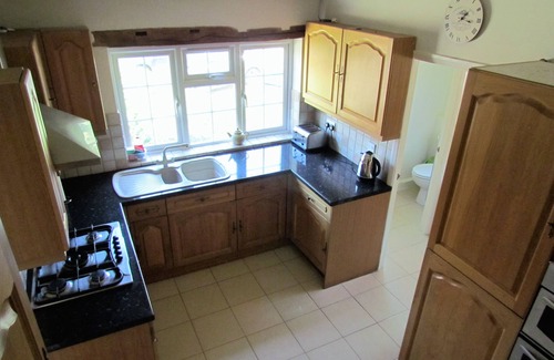 Etchingham Cottage | Cottage With Large Private Swimming Pool, WiFi,Views And Gardens