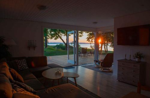 Holbaek House | Cottage With Panoramic View Of Lammefjorden