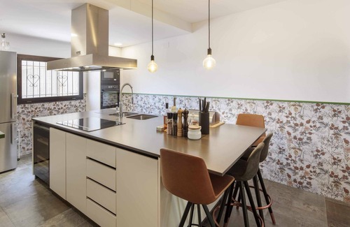 Garrigas House | Cottage with pool in Garrigàs