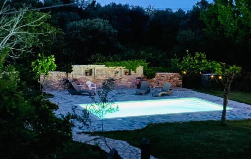 Troezen House | Cottage with Private Pool