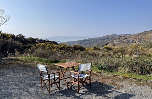 Glengarriff Cottage | Cottage with sea views in Glengarriff, West Cork, Ireland
