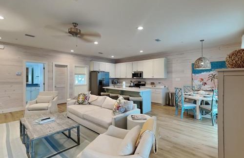 Orange Beach House | Cottages at Old Bay #5