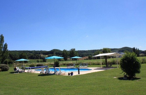 Roquecor Cottage | Cottages Grand Pré! Gite Hugo for 4 people
