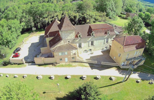 Capdenac-Gare Cottage | Cottages with heated pool near Figeac