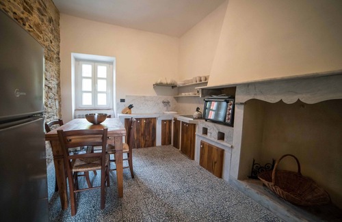 Masero House | Cottege Podere di Emore - on the Francigena with swimming pool and Wi Fi
