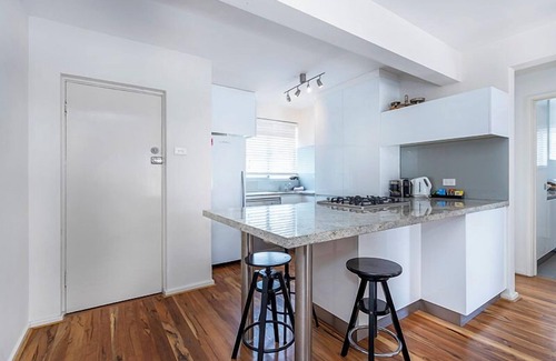 Cottesloe Apartment | Cottesloe Seadragon Apartment - Executive Escapes