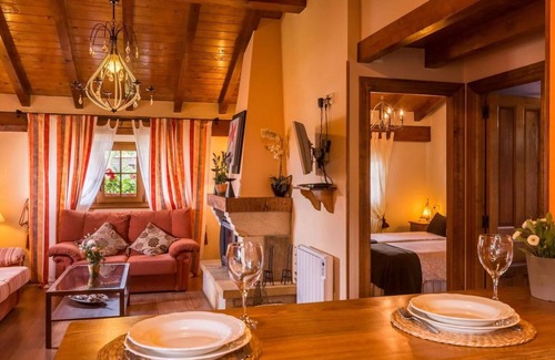 Fontibre House | Country House 'Casa Marta' with Mountain View, Private Terrace and Wi-Fi