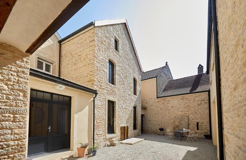 Savigny-les-Beaune House | Couette&Living - Maison design à Savigny-les-Beaune