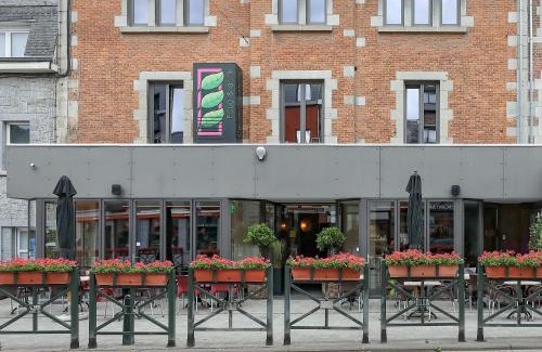 Rochefort Apartment | Couleur basilic