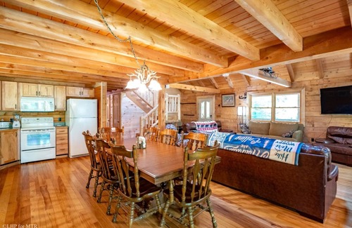 Davis Cabin | Countless Adventures