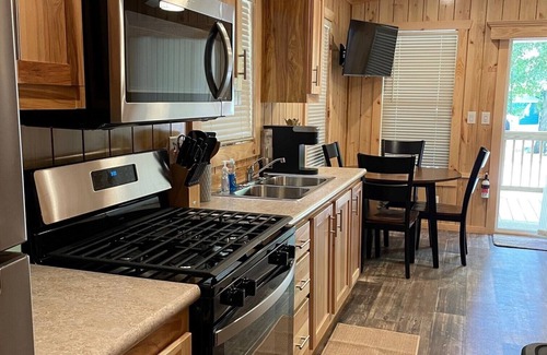 Verona RV Rental | Country Cabin by The Ark