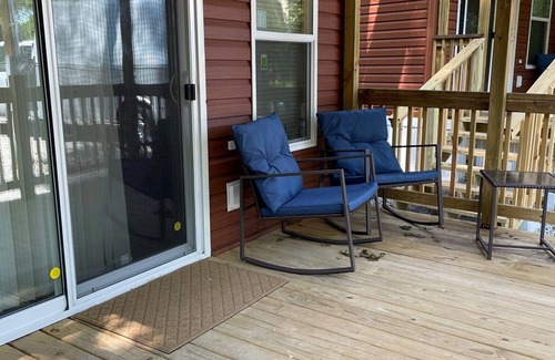 Verona RV Rental | Country Cabin by The Ark