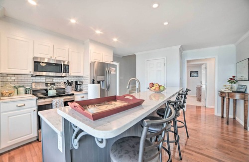 New Concord House | Country-Chic Home w/Fire Pit, Steps to Lake!