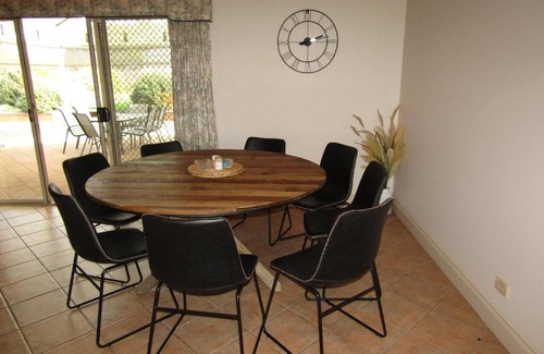 Melville House | Country Comfort