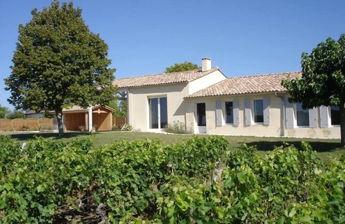 Listrac-Medoc House | Country Cottage /Gite - Listrac-Médoc