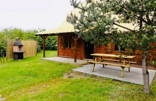 Ussel Ski Chalet | Country cottage set in wooded grounds with large indoor pool.