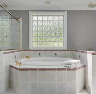 Brentwood Apartment | Country Cove
