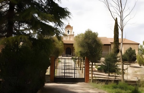 Mambrilla de Castrejon House | Country House 'Reoyo 1' with Shared Garden and Wi-Fi