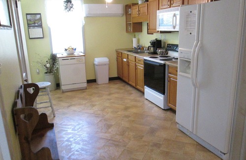 Elizabethton House | Country Farmhouse, Bristol Casino, Fall time, Leaf peeking season, Hiking/Biking