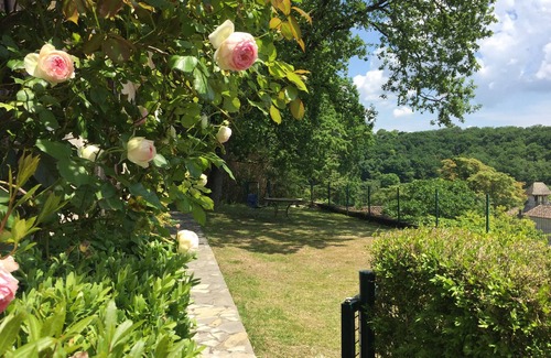 Montcuq House | Country house, quiet location, private pool. Country house. Magnificent view.