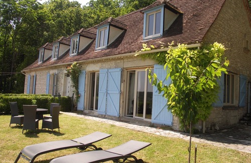 Montcuq House | Country house, quiet location, private pool. Country house. Magnificent view.