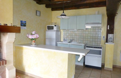 Villegenon Cottage | COUNTRY GITE CHARACTER HOUSE WITH HEATED OUTDOOR POOL