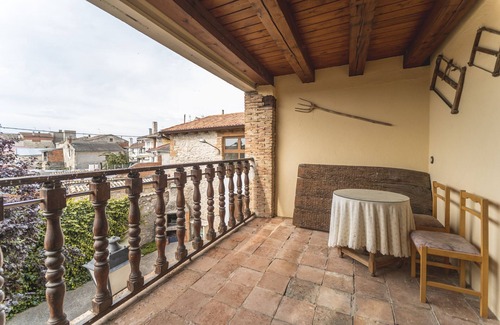 Canalejas de Penafiel House | Country House 'El Pico' with Mountain View, Private Terrace and Wi-Fi
