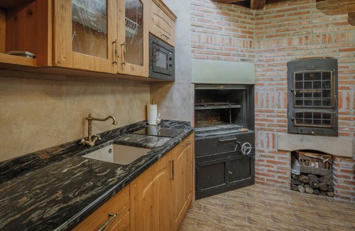 Palacios de la Sierra House | Country House 'Casa Rural El Arroyal' with Mountain View, Private Terrace and Wi-Fi