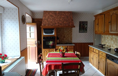 Saint-Laurent-de-Cuves House | country house with free wifi in a quiet area 45 mins from mont st michel
