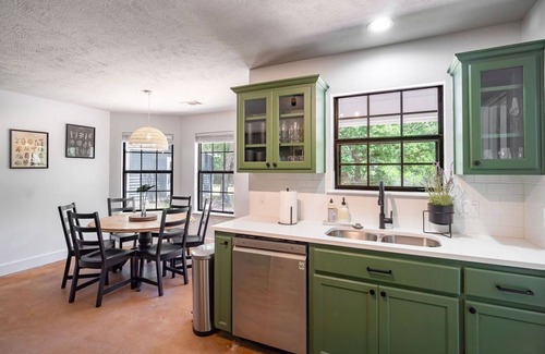 Lee County House | Country Home on 5 Acres-15 Min to Snow's BBQ