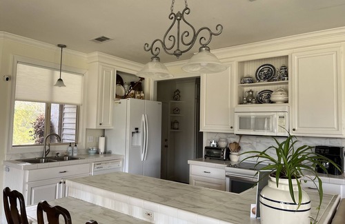 Canton House | Country home w/beautiful views, close to town, reservoir and Natchez Trace