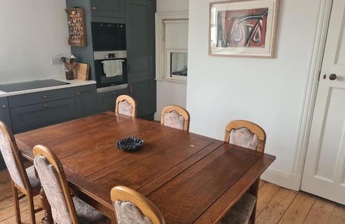 Kildare Apartment | Country home with a Pub, Restaurant & Brewery onsite !