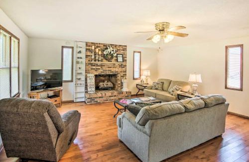 Watertown House | Country Home with Fire Pit 40 Mi to Nashville!