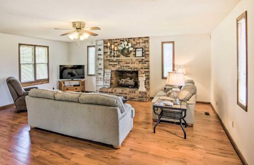 Watertown House | Country Home with Fire Pit 40 Mi to Nashville!