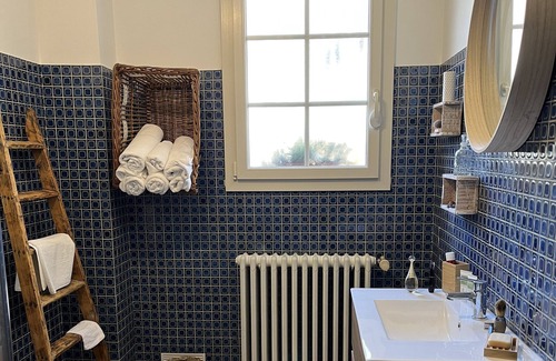 Chitry House | COUNTRY HOUSE 10 mins from Chablis and Auxerre