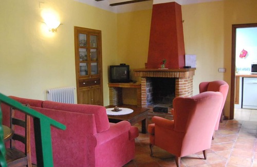 Cehegin House | Country House 'Agroturismo Las Nieves Norte' with Mountain View, Shared Pool and Wi-Fi