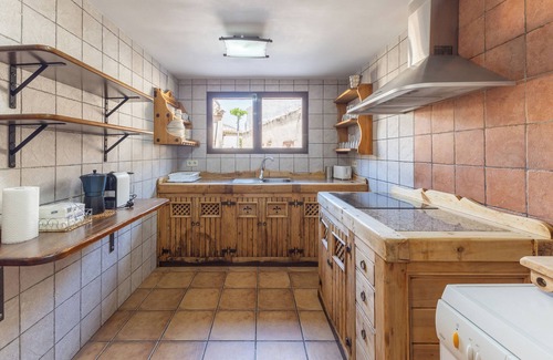 Galvez House | Country House 'Callejon Del Pozo 1, Puy' with Shared Pool, Wi-Fi and Air Conditioning