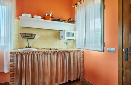 Aldeaquemada House | Country House 'Casa El Águila' with Mountain View, Shared Pool and Air Conditioning